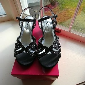 NEW NINA STYLE WENDY BLACK SATIN